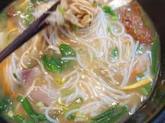 -银米·云南传统过桥米线(双廊黑金冠店)