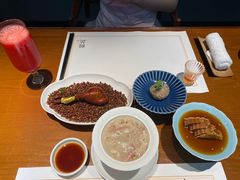 脆皮花胶酿鸽腿-觀芷隐轩