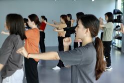 -STAR舞蹈工作室