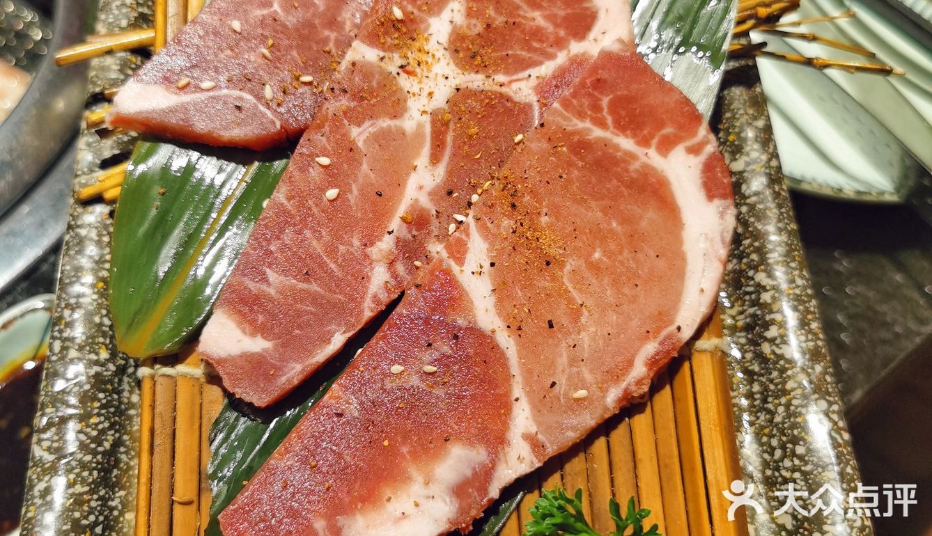 这绝对是蘸碟配的最全的烧肉店[笑脸]