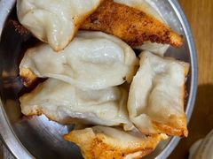 -黄阿姨锅贴大王(万航渡路店)