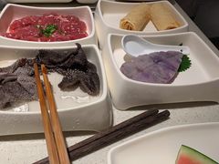 -海底捞火锅鲜切牛肉主题店(长寿路店)
