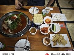 -喇喇排骨火锅·传统韩式脊骨汤(望京西园总店)