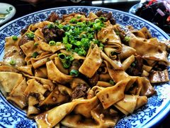 -壹阁胡羊焖饼(特色小吃街店)