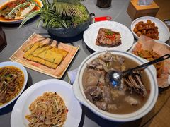 -头上红煨盐鸡·非遗院子餐厅