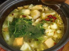 -周鱼小馆石锅酸菜鱼(活力汇店)