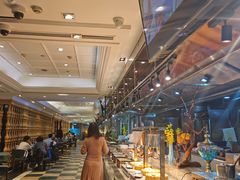 -蓝钻·国际美食海鲜自助百汇(西直门店)