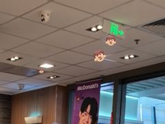 -麦当劳(上海虹桥站30B检票口楼上)