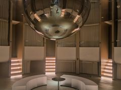 -涨巢·潮玩水疗局