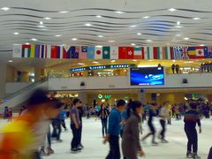 -冰纷万象滑冰场(沈阳万象城店)