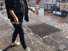 -凌海服务区-停车场