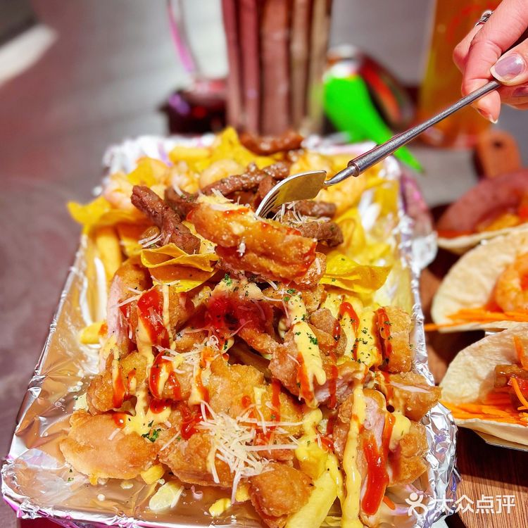 凌晨三点|在合生汇品尝北京首家海盗薯条!