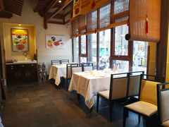 靠窗位-煜丰汴京烤鸭(福彩路店)