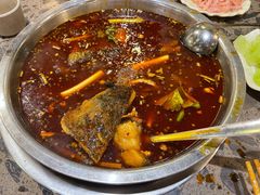 -肖肖酸萝卜鱼火锅(总店)