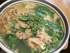 -云阿蛮云南生烫牛肉米线(奉贤路店)