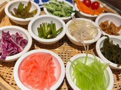 -包整·丝娃娃(一览甲秀楼风景店)