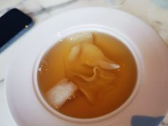 鸡汤氽海蚌-遇外滩(BFC外滩金融中心店)