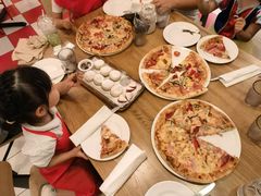 -城市大道红炉披萨烘焙坊