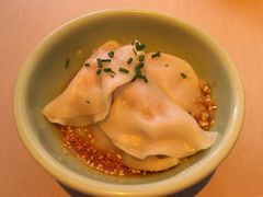 红油抄手-龙门阵茶屋川菜馆(武康路店)