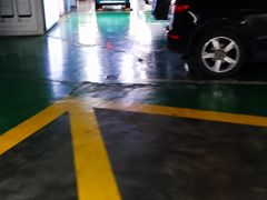 -吾悦广场·停车场