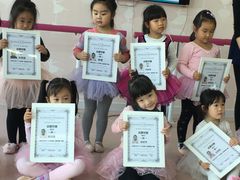 -Isee灰姑娘国际儿童艺术中心(BHGMall店)