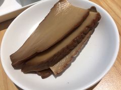 卤水杏鲍菇-轻蔬不用等·素食(江苏路店)