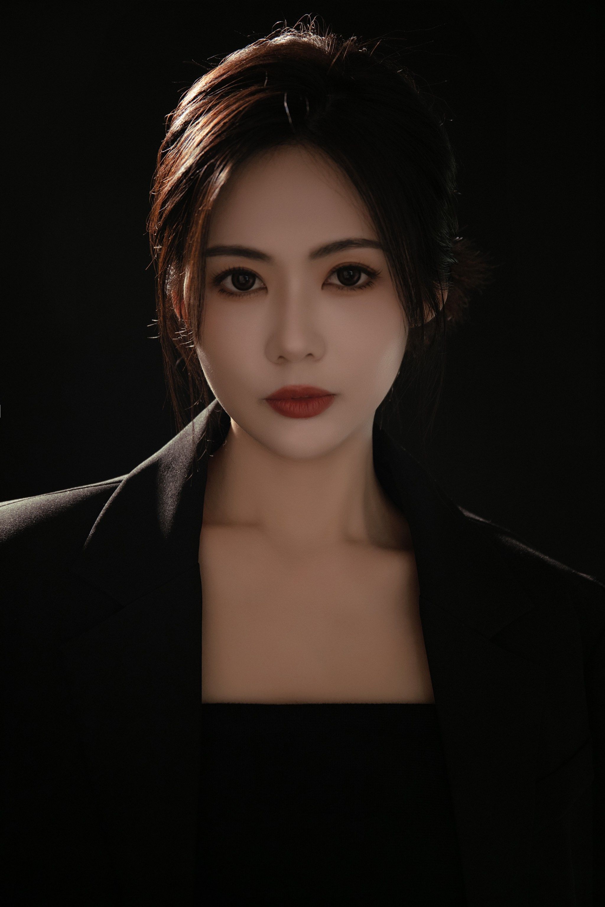 肖像写真v
路的尽头仍然是路只要你愿