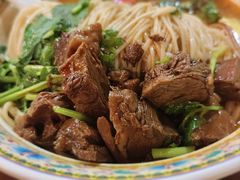 -金杨拉面王小吃面馆·牛三宝面·红烧牛肉粉