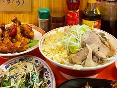 二郎系拉面-拉面莊夢語＆中华料理八椿