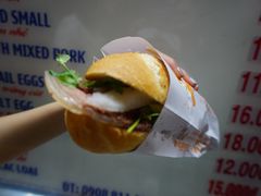 -Bánh Mì Huynh Hoa