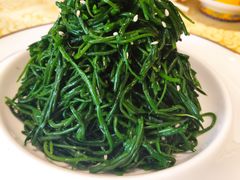 炝拌草原沙葱-德乐海蒙餐