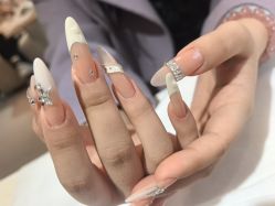 -LynLyn琳林美甲美睫