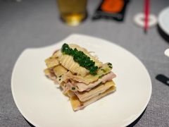 -HOMES上海本帮菜(襄阳公园店)