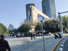 -上海世纪汇广场