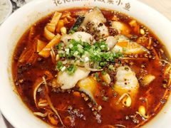 -渝是乎酸菜鱼(龙旗购物中心店)