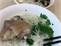 -老滕家过桥米线(金鱼胡同店)