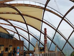 -怀托摩萤火虫洞