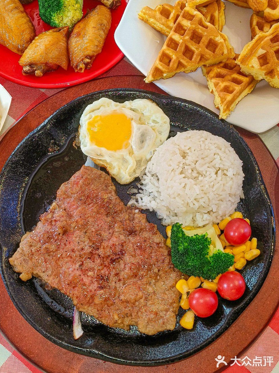 在柳州，挖到了一家平价牛排店！跟朋友在五星街乱逛