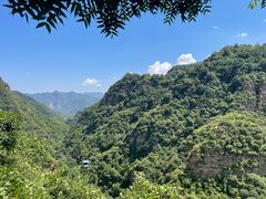 -爱情山风景区