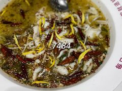 老坛酸菜鱼鲈鱼-新辣宴·湖南家常菜·商务聚餐(中粮创芯店)