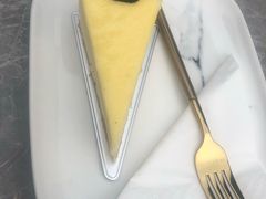 -UNI UNI(环亚凯瑟琳店)