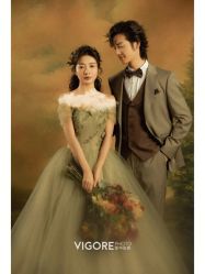 -雪中彩影婚纱摄影·微光艺术中心