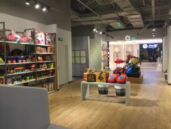 -国际蓝孩(万象城店)