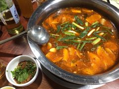酸萝卜鱼火锅-大理.老字号渝记酸萝卜乌鱼(古城总店)