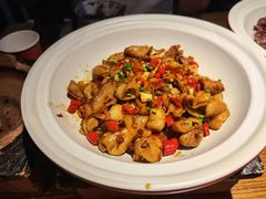 坛子酸豆角炒肥肠-老湘村·湖南土菜(天河维多利店)