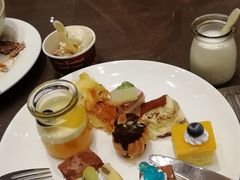 -飨食汇全日制餐厅·昆山皇冠假日酒店(九方店)