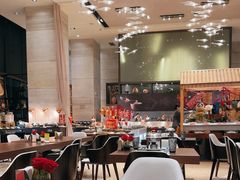 -隐秀山居酒店大堂吧