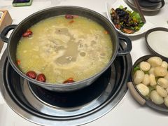 参须肚包鸡半份-汤宴·参须肚包鸡(南京路店)