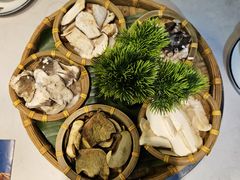 -菌彩云南野生菌火锅(呈贡七彩云南第壹城店)