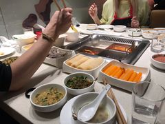 -海底捞火锅鲜切牛肉主题店(长寿路店)